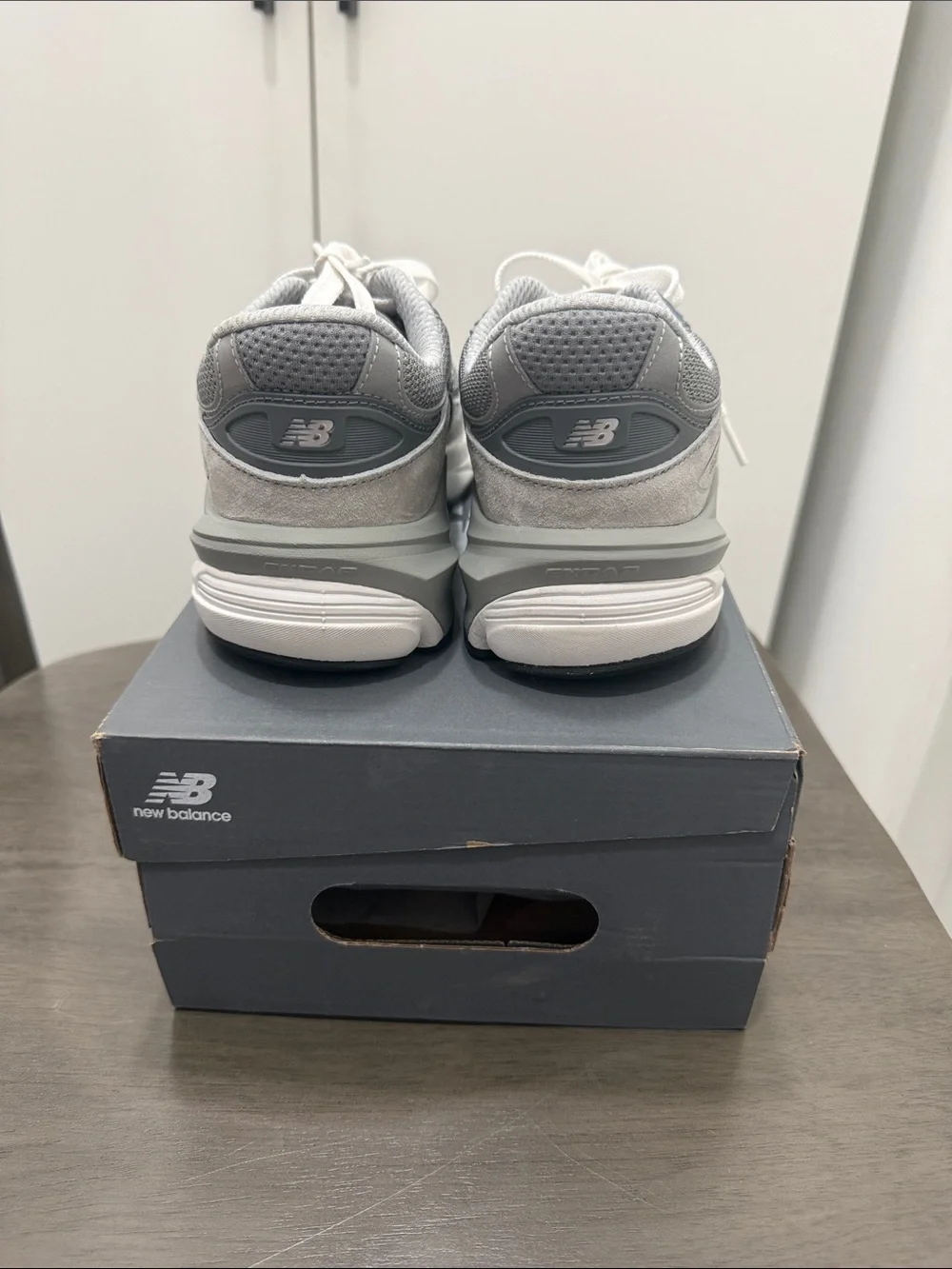 Kids New Balance 990v6 NIB